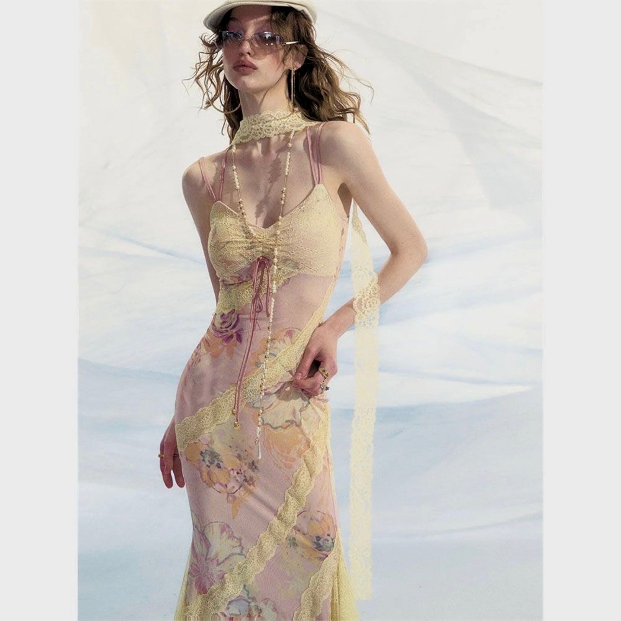 Lace patchwork Floral print dress